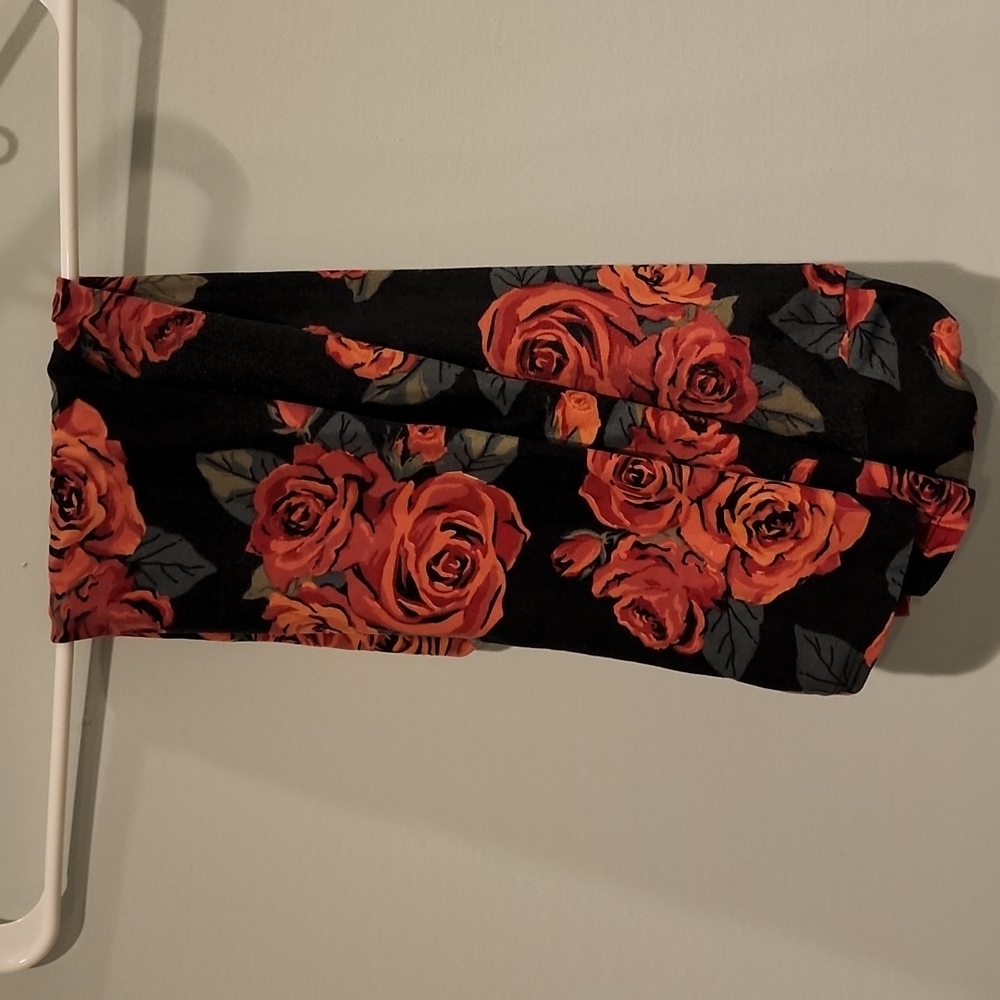 3/$15 Lularoe girls leggings L/Xl